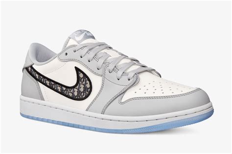 jordan dior 1 low price|Official Look // Dior x Air Jordan 1 Low .